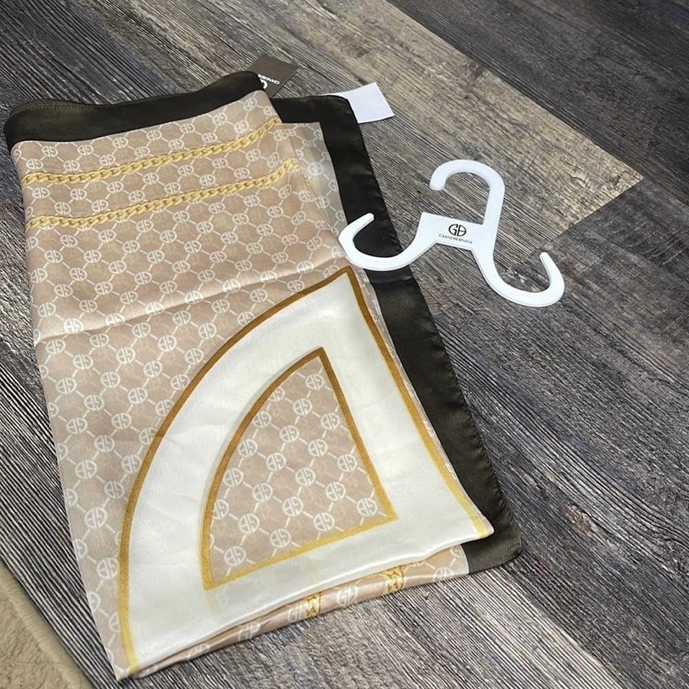 Giani Bernini lovely scarf 🧣 - Picture 10 of 12